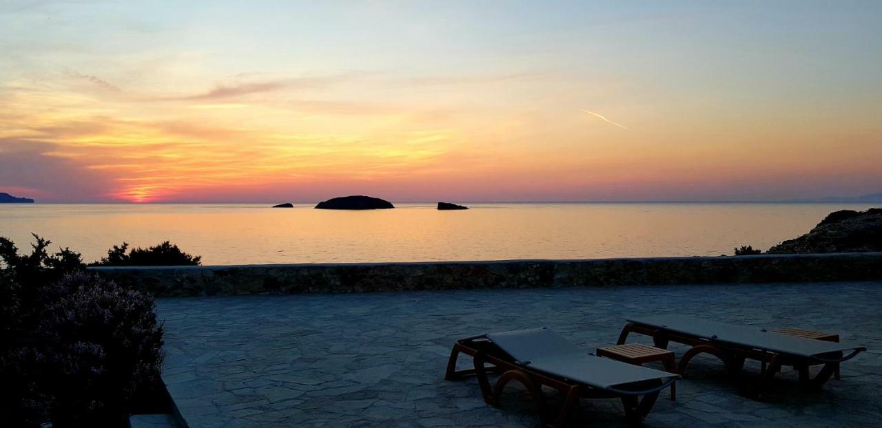 Villa Zefyros Pachaina المظهر الخارجي الصورة